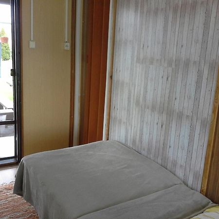 Utulny Privat Apartment Velky Meder Ngoại thất bức ảnh