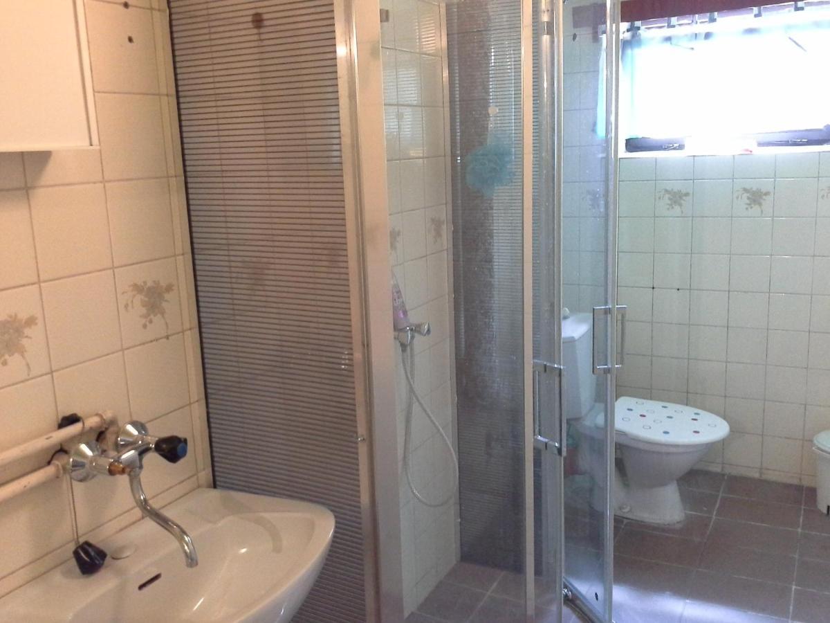 Utulny Privat Apartment Velky Meder Ngoại thất bức ảnh